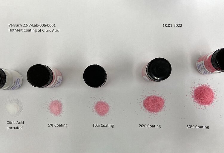 powders in different stages of granulation InnoTech - Romaco